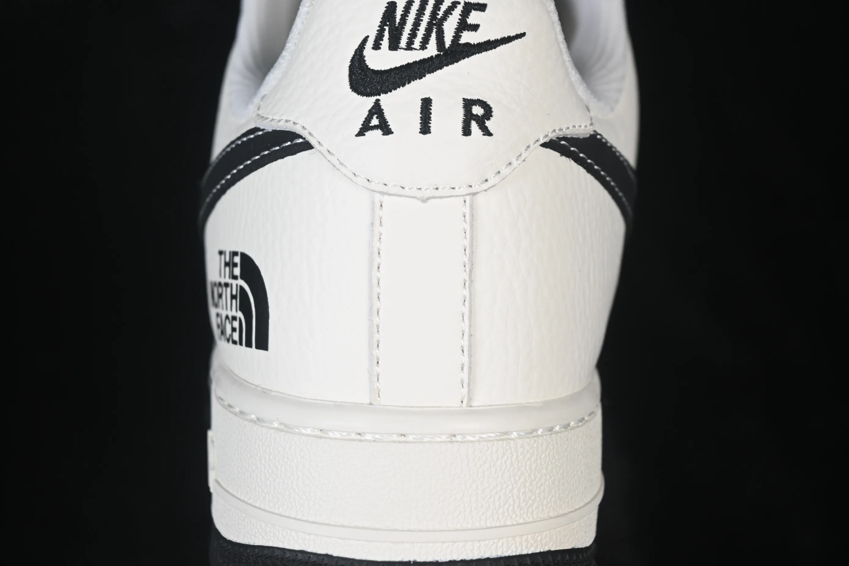 All Categories Nk Air Force 1 Air Force Series Nk Air Force 1 Low Air Force Low Nike Air Force 1'07 Low Minimalist Contrast Color Air Force One Low Casual Shoes MM3399-821